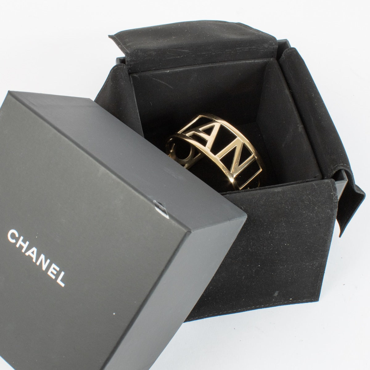 Authentic pre-loved Chanel 15S Gold Logo Bracelet on Labellov.com