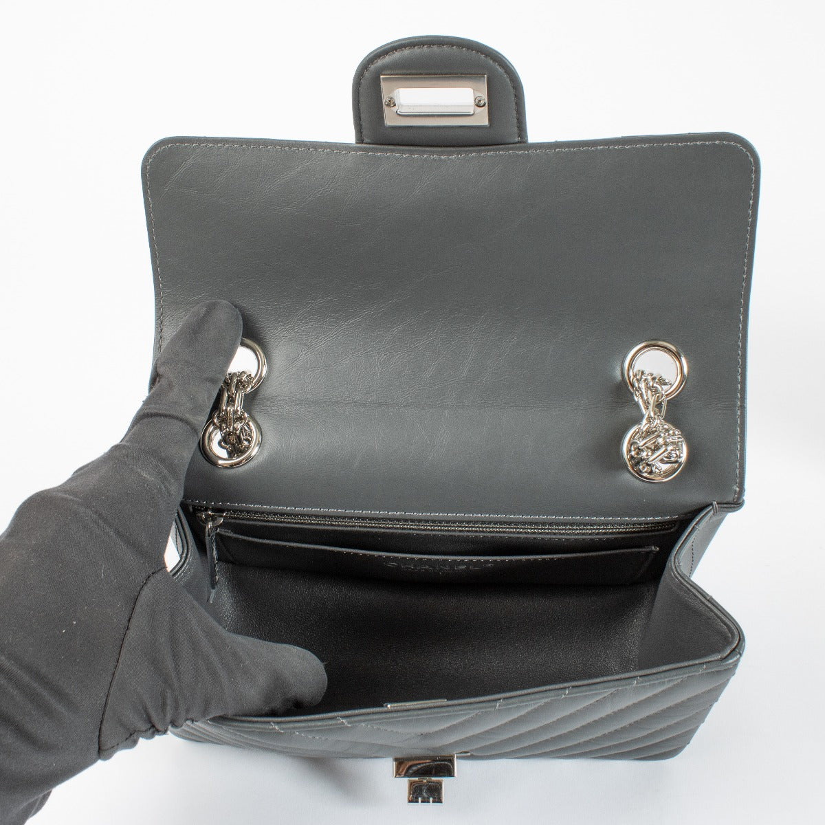 Chanel Grijze Kalfsleren Mini Reissue 2.55 Tas