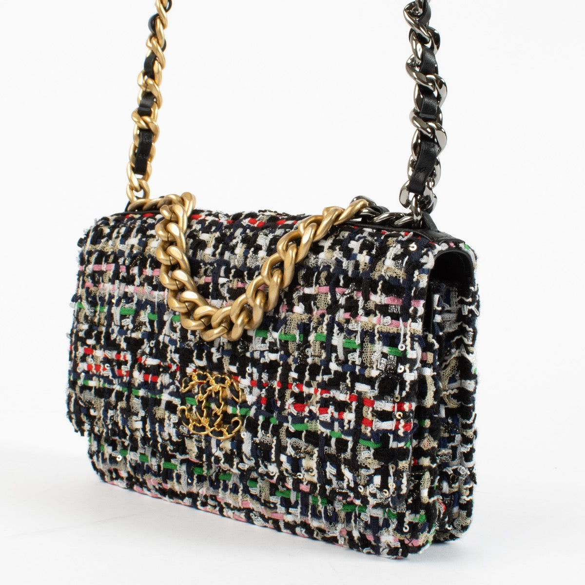 authentic preloved Chanel Tweed Sequin Chanel 19 Wallet On Chain on Labellov.com