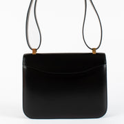 Shop safe online at labellov in Antwerp, Brussels and KNokke this 100% authentic second hand Hermès Black Box Constance 24 GHW. Veilig online tweedehands authentieke Hermès Black Box Constance 24 GHW handtas bij Labellov