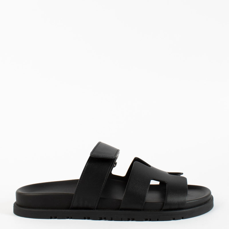 authentic preloved The Hermès Chypre Black Sandals on Labellov.com