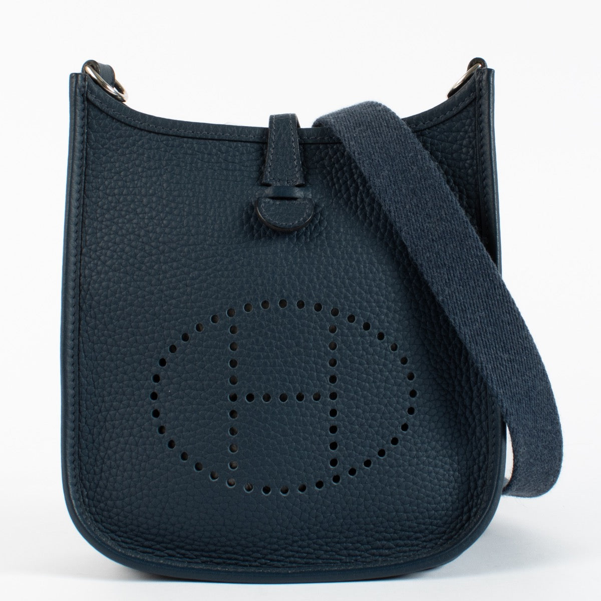 authentic preloved Hermès Evelyne 16 Clemence Sangle Blue De Prusse PHW on Labellov.com