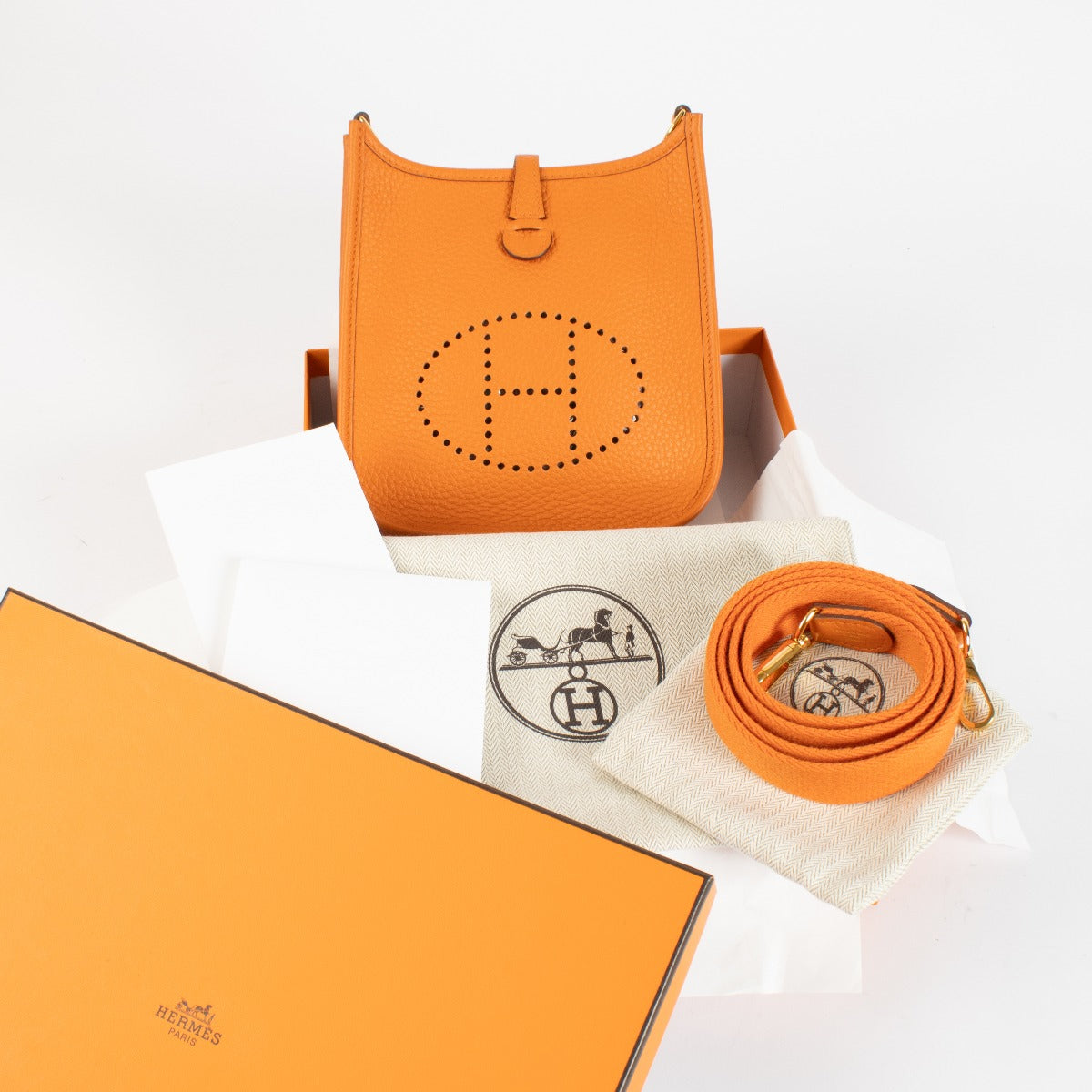 Authentic pre-loved Hermès Evelyne 16 Orange Clemence GHW on Labellov.com