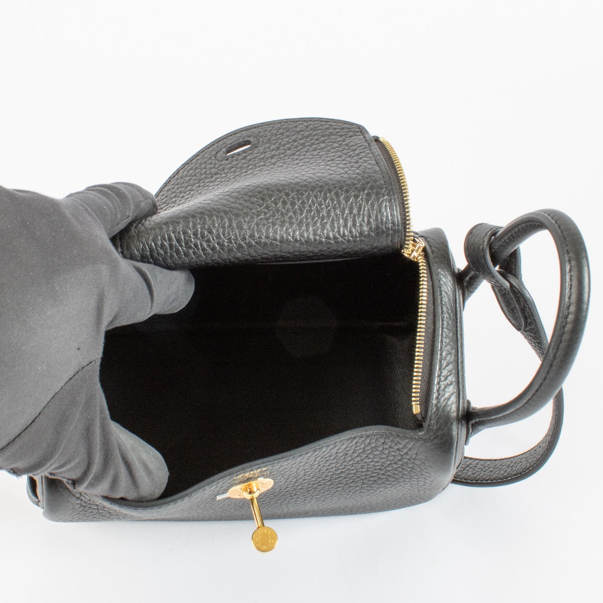 shop 100% authentic second hand Hermès Lindy Mini Black Clemence GHW on Labellov.com