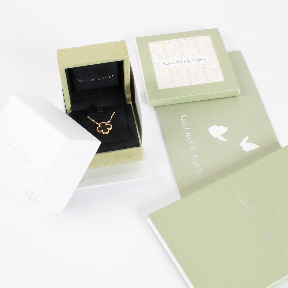 authentic preloved Van Cleef & Arpels Vintage Alhambra Necklace on Labellov.com