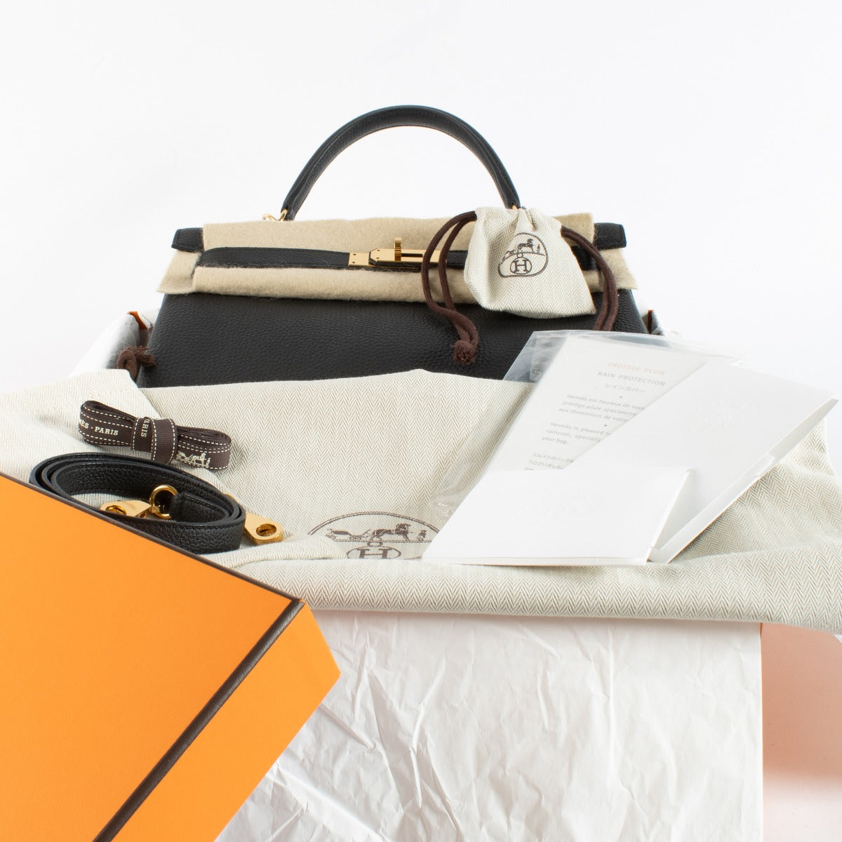 Hermès Kelly 32 Zwart Togo GHW