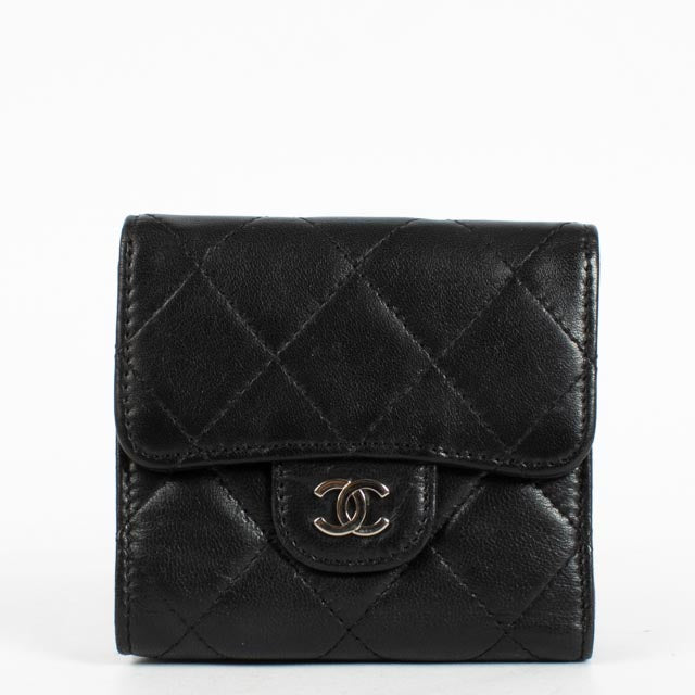 Shop the authentic Chanel Black Lambskin Small Classic Flap Wallet second hand on Labellov.com.