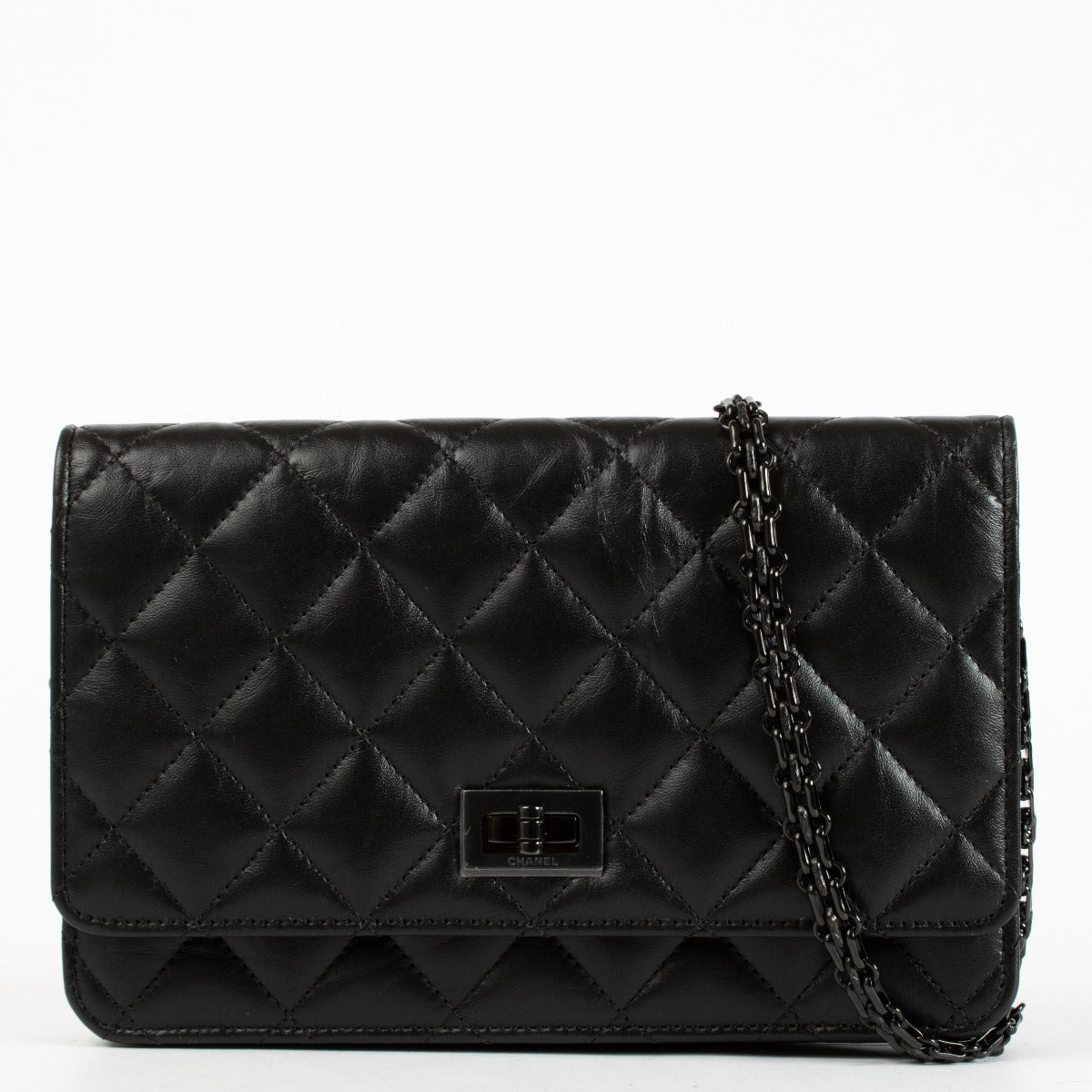 Authentic second-hand Chanel So Black 2.55 Wallet On Chain on labellov.com