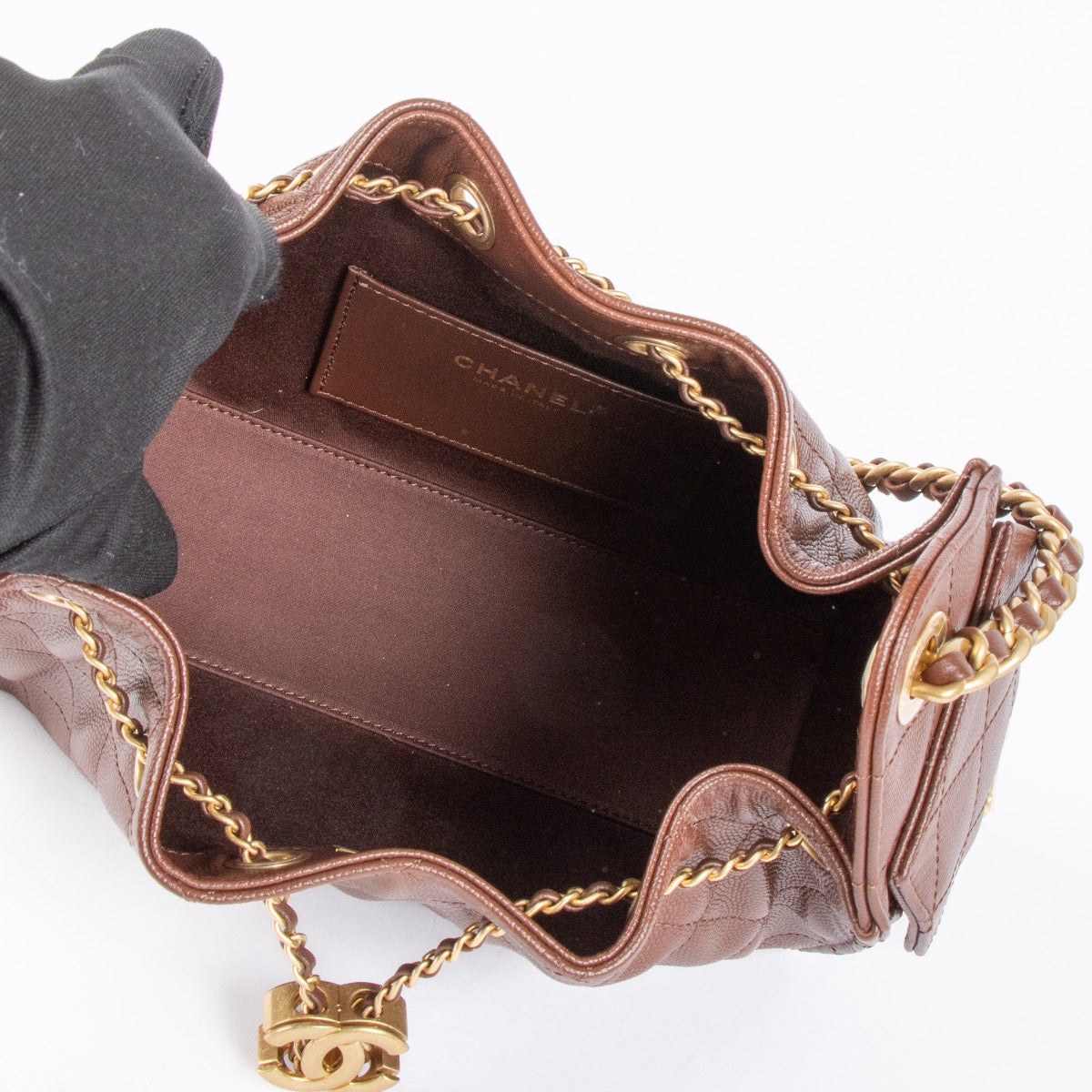 Authentic pre-loved Chanel Burgundy Caviar Chanel 25 Mini Shoulder Bag on Labellov.com