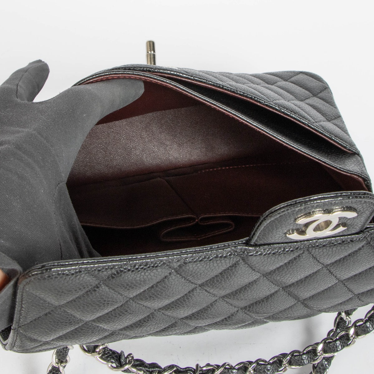 Authentic pre-loved Chanel Classic Flap Black Shoulder bag on Labellov.com