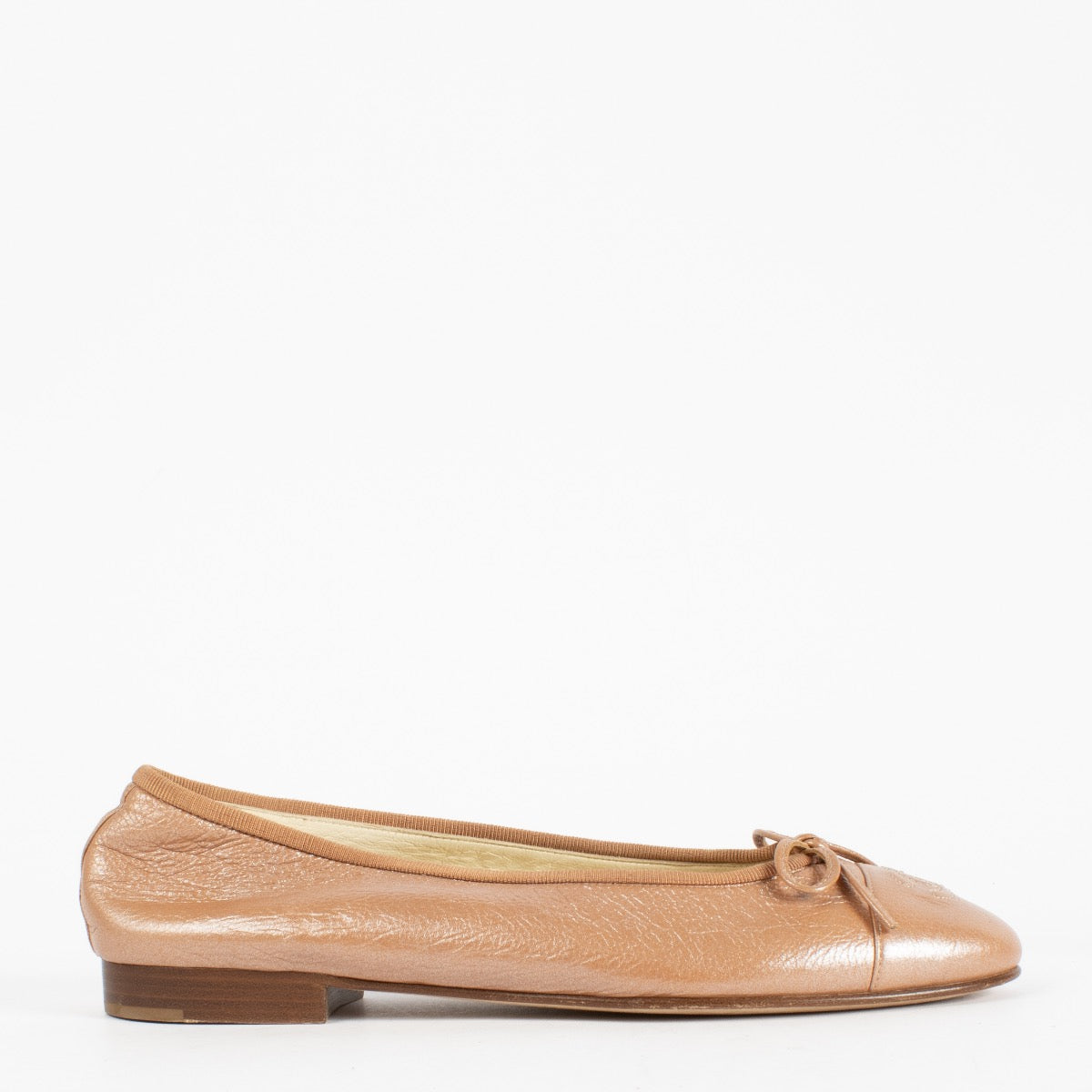 Authentic second hand Chanel Ballet Flats, pink on Labellov.com