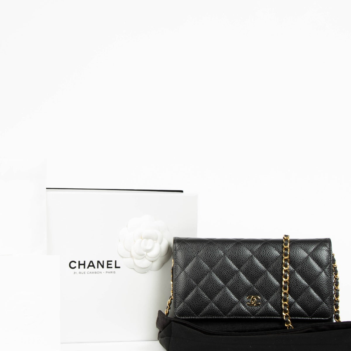 Authentic Chanel Black Caviar Wallet On Chain on Labellov.com