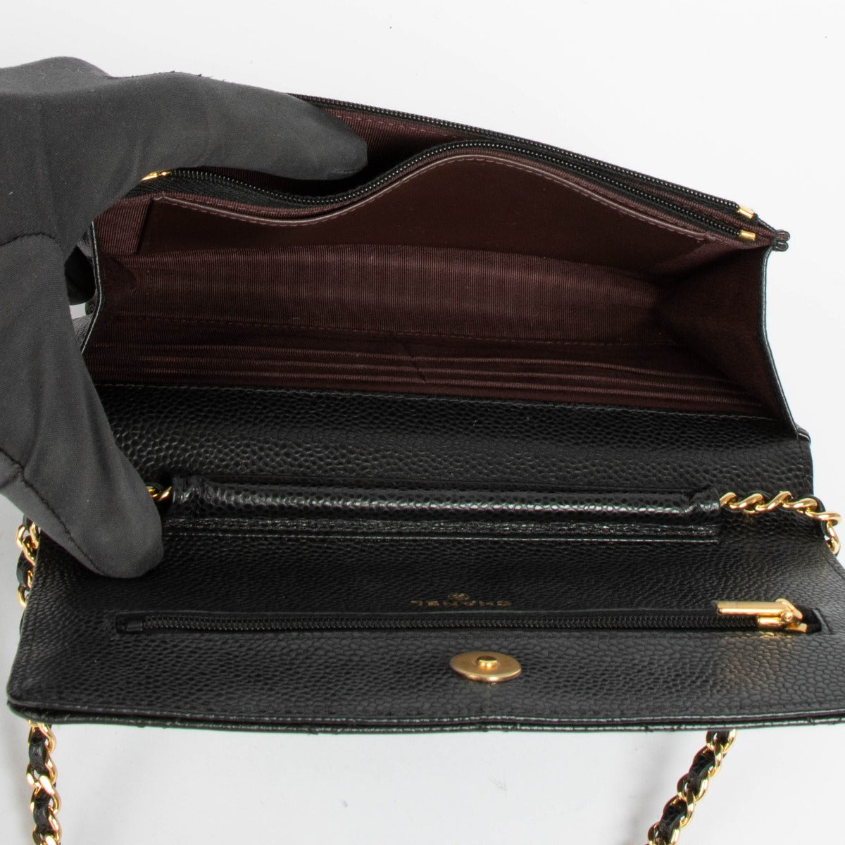 Authentic pre-loved Chanel Black Caviar Wallet On Chain on Labellov.com