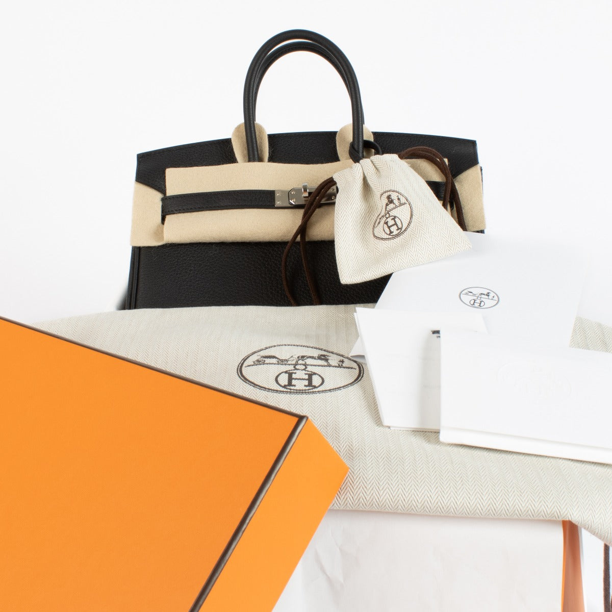 Hermès Birkin 25 Black Togo PHW