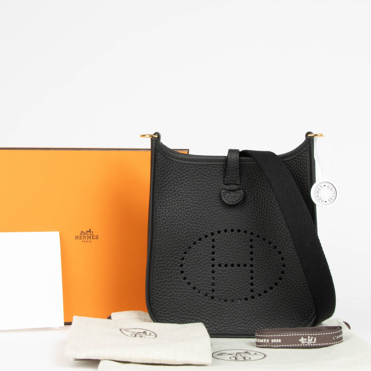 Shop this 100% authentic Hermès Evelyne 16 Black Clemence GHW at Labellov.com