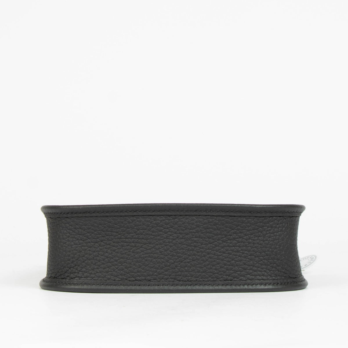 Shop this 100% authentic Hermès Evelyne 16 Black Clemence GHW at Labellov.com