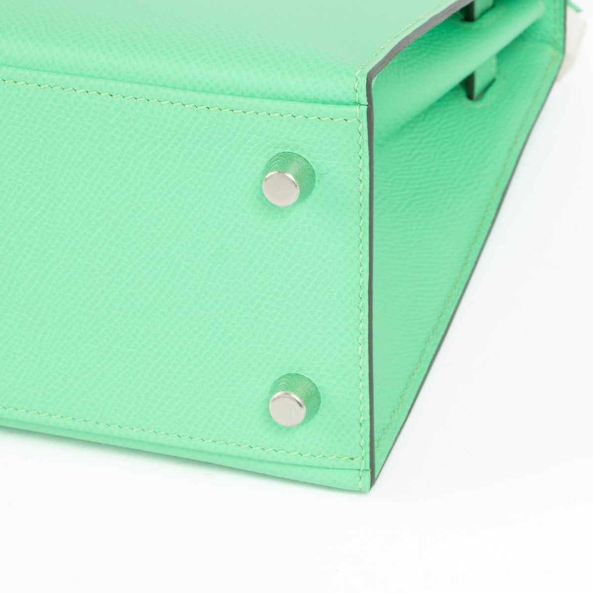 Hermès Kelly 25 Vert Comics Epsom PHW
