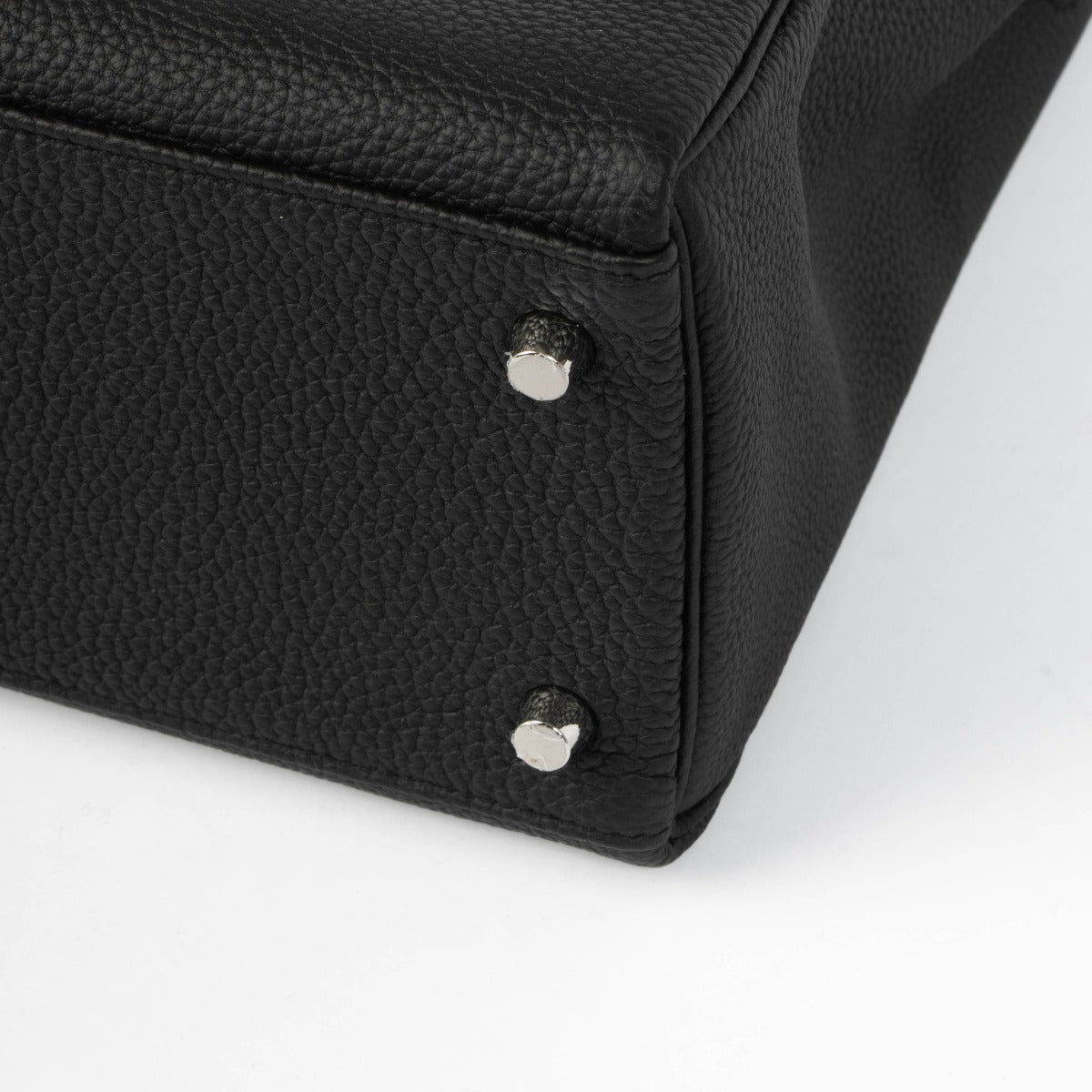 Hermès Kelly 32 Black Togo PHW