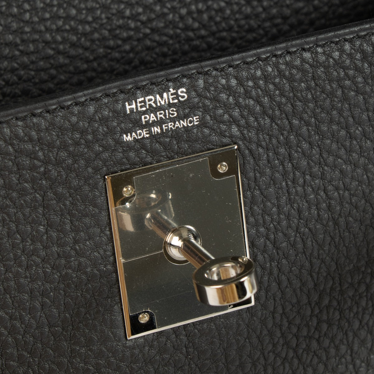 Hermès Kelly 28 Black Togo PHW