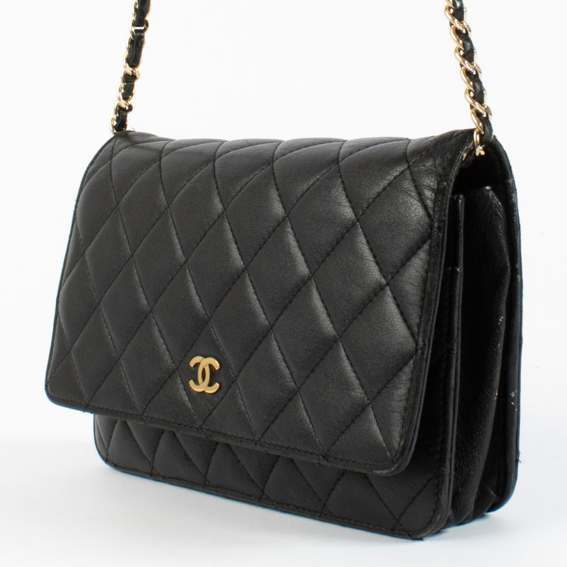 Authentic pre-loved Chanel Black Classic Wallet On Chain on Labellove.com