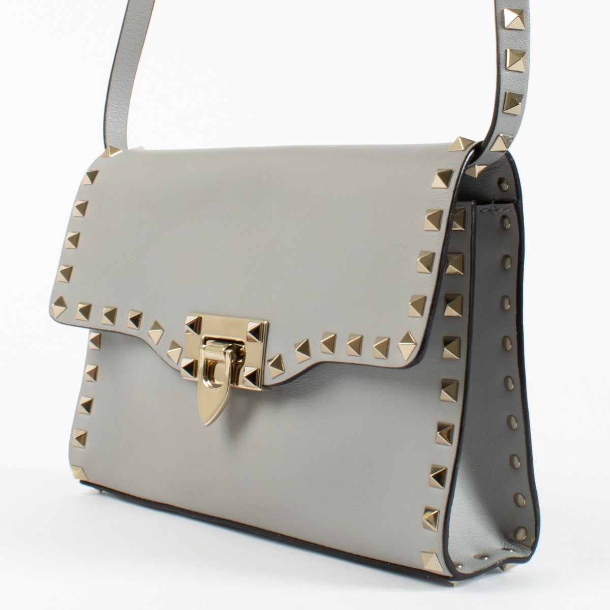Authentic pre-loved Valentino Garavani Blue Rockstud Bag on Labellov.com
