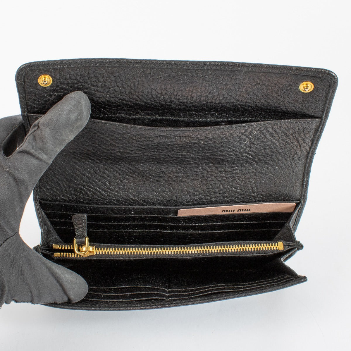 Authentic second-hand Miu Miu Black Wallet on Labellov.com