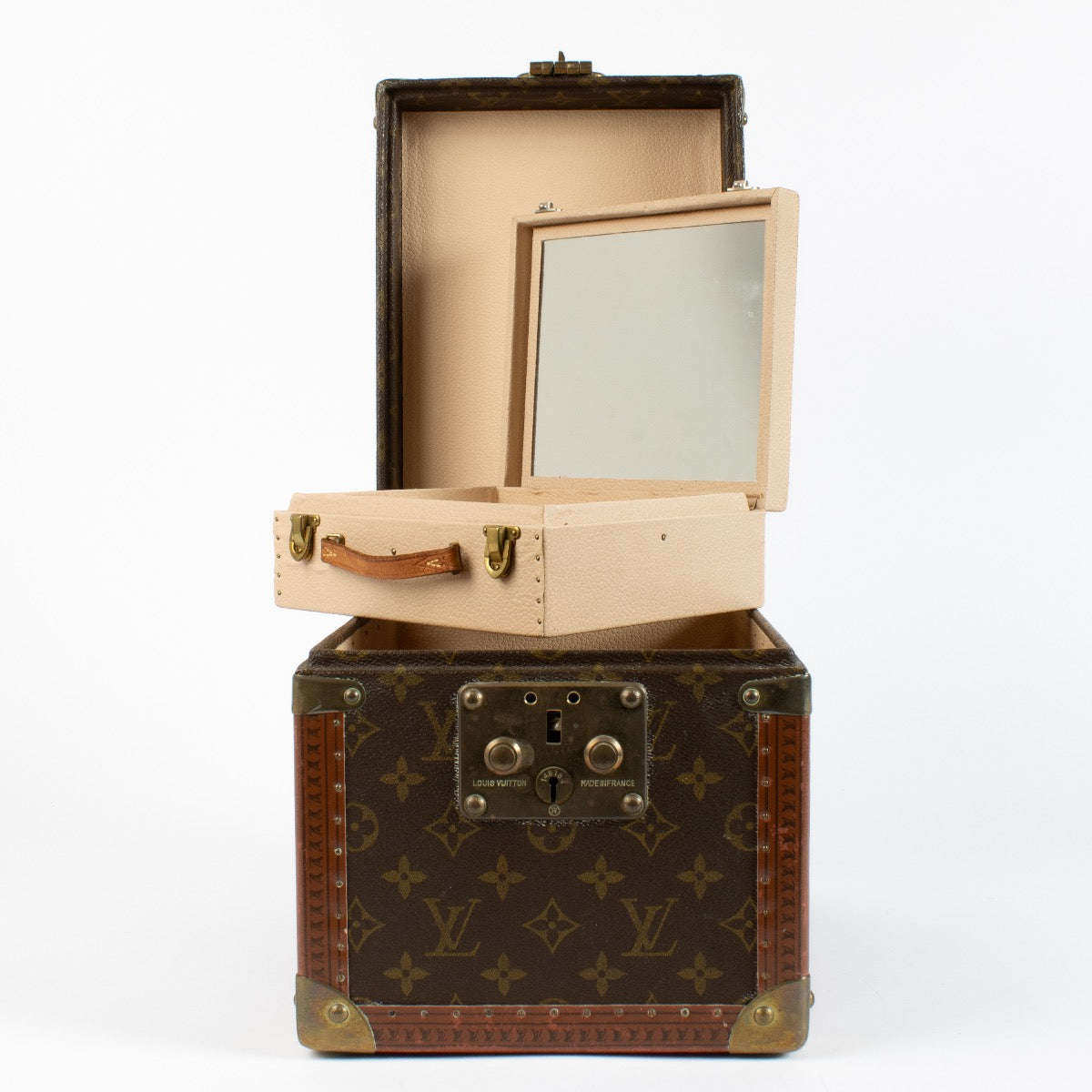 shop 100% authentic second hand Louis Vuitton Monogram Boite Flacons Trunk on Labellov.com