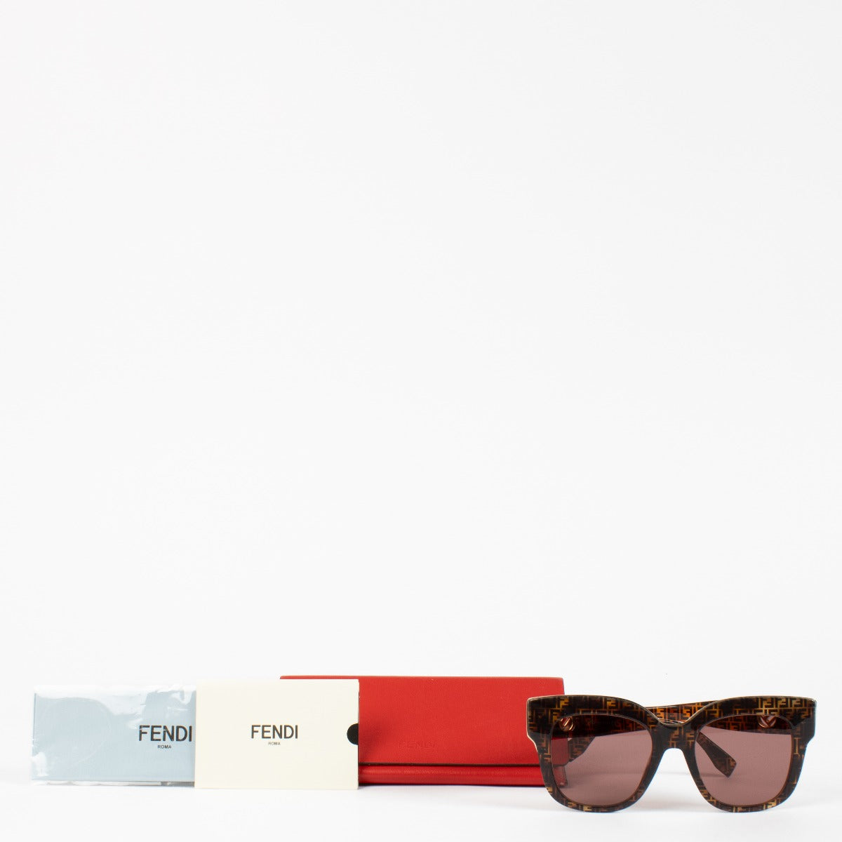Authentic second hand Fendi Brown Sunglasses on Labellov.com