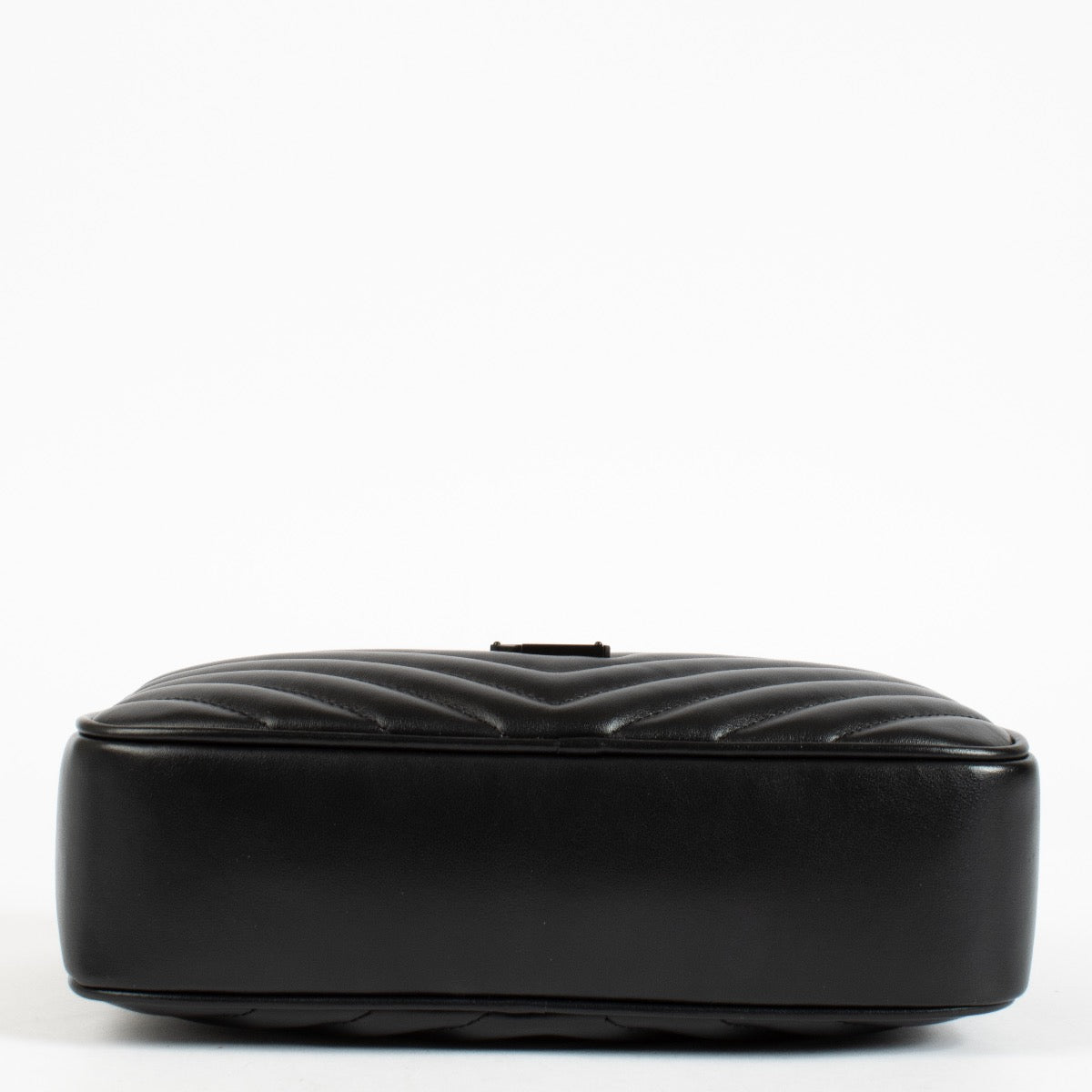 Authentic second-hand Saint Laurent Black Lou Camera Bag on labellov.com