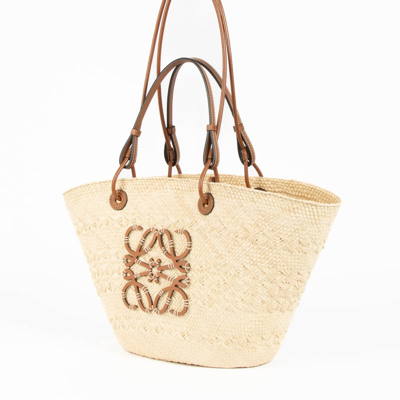 Authentic pre-loved Loewe Raffia Basket Shoulder Bag on Labellov.com