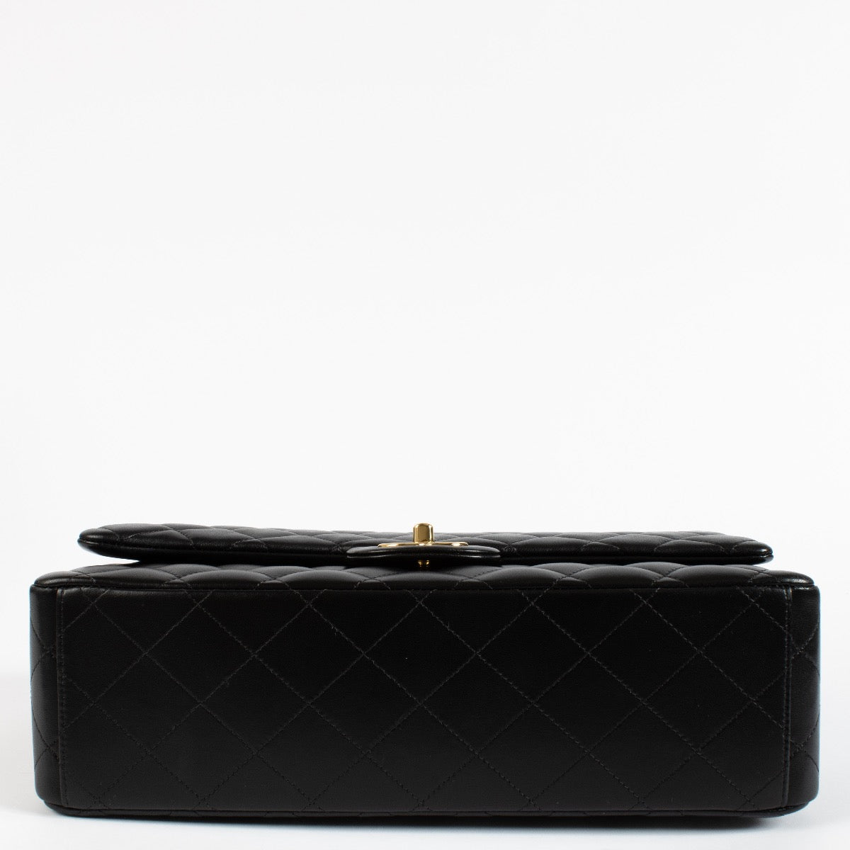 Sac à main Chanel Maxi Classic en agneau noir