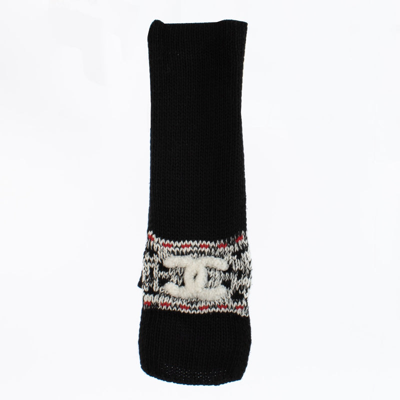 shop 100% authentic second hand Chanel Wool Beanie And Scarf Set on Labellov.com