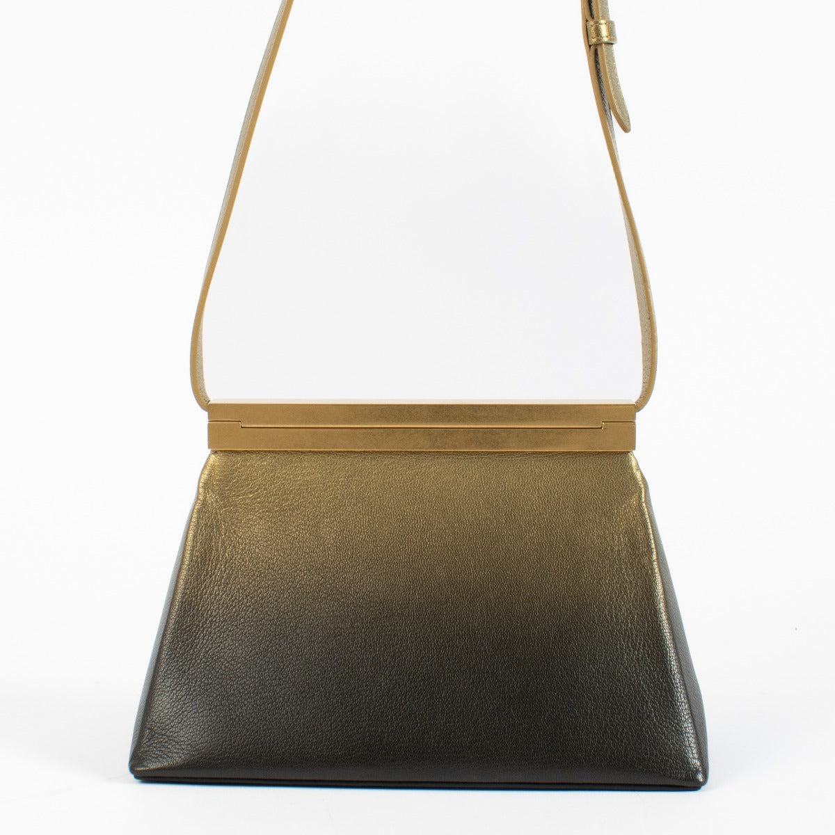 shop 100% authentic second hand Chanel Gold Trapeze Bag on Labellov.com