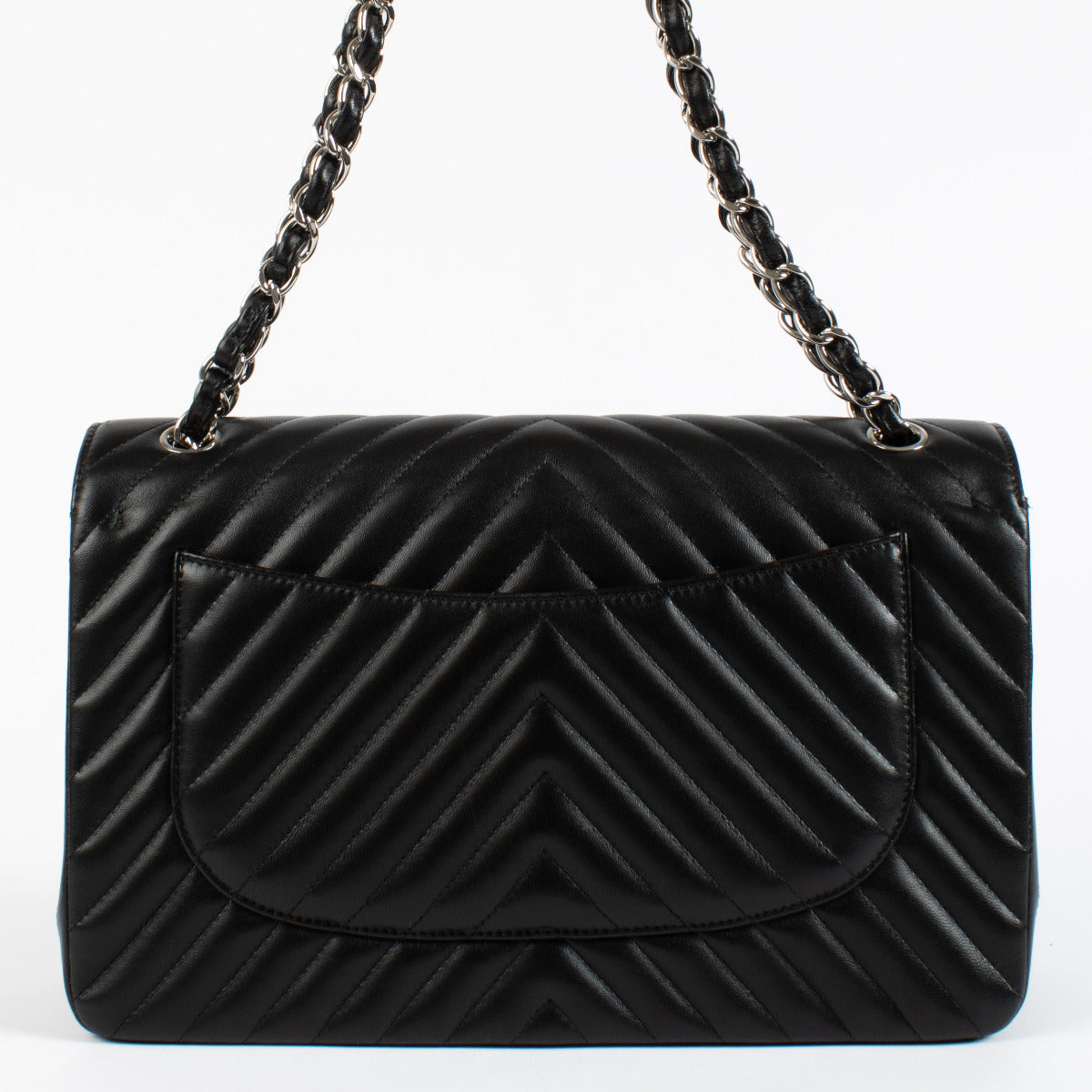 Sac à rabat Chanel Classic Large / Jumbo en agneau noir chevron