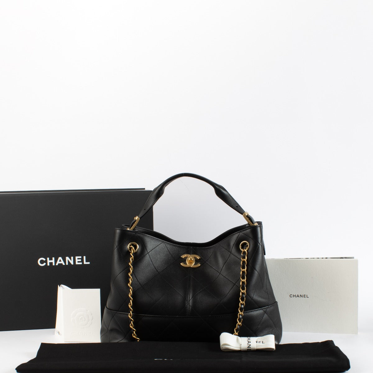 Authentic preloved Chanel Black Leather Shopping Bag on Labellov.com