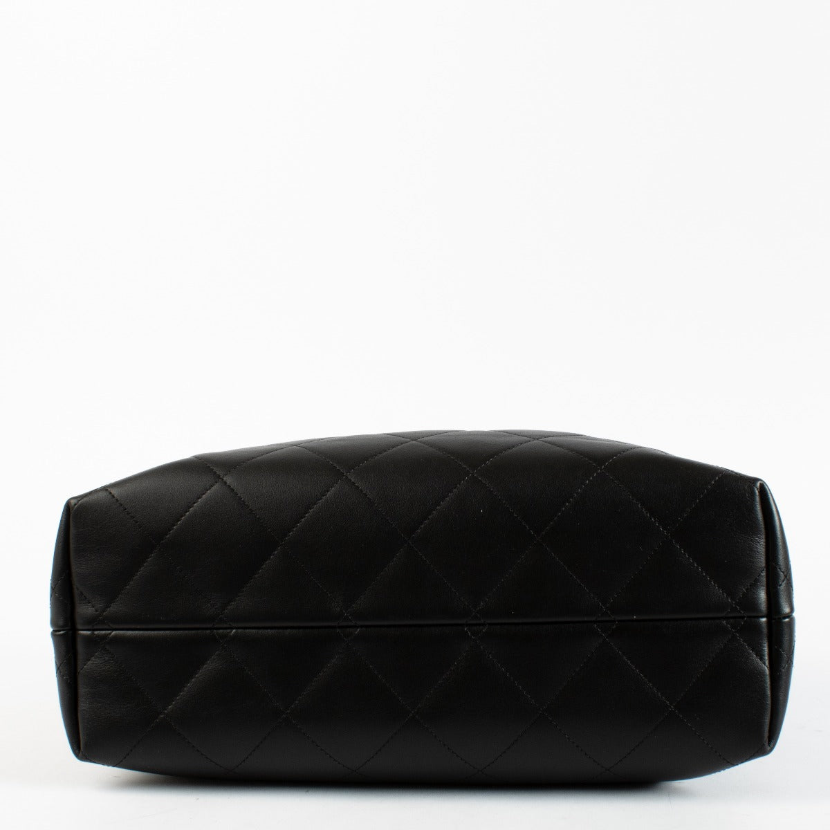 Authentic preloved Chanel Black Leather Shopping Bag on Labellov.com