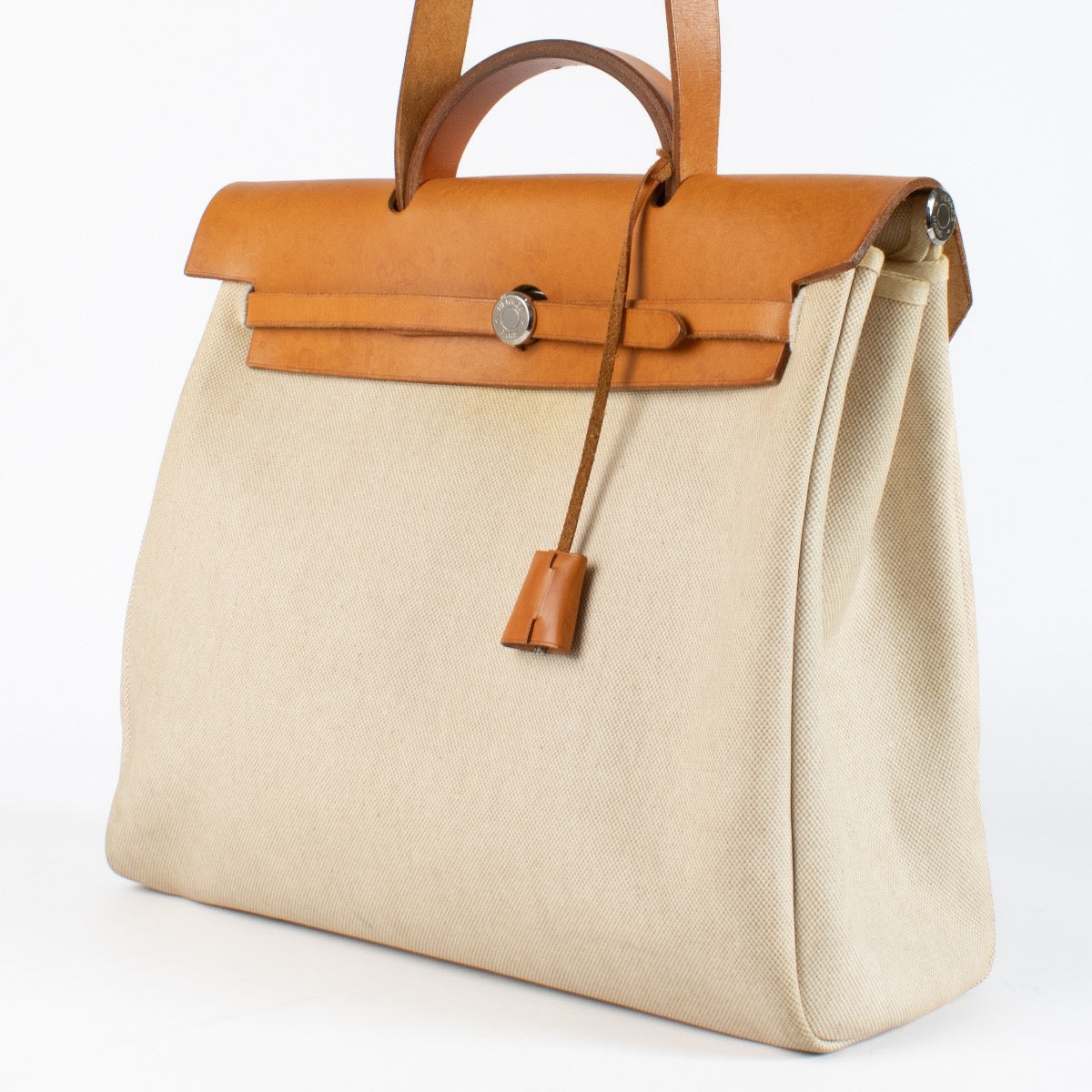 Authentic pre-loved Hermès Herbag 2-in-1 on Labellov.com