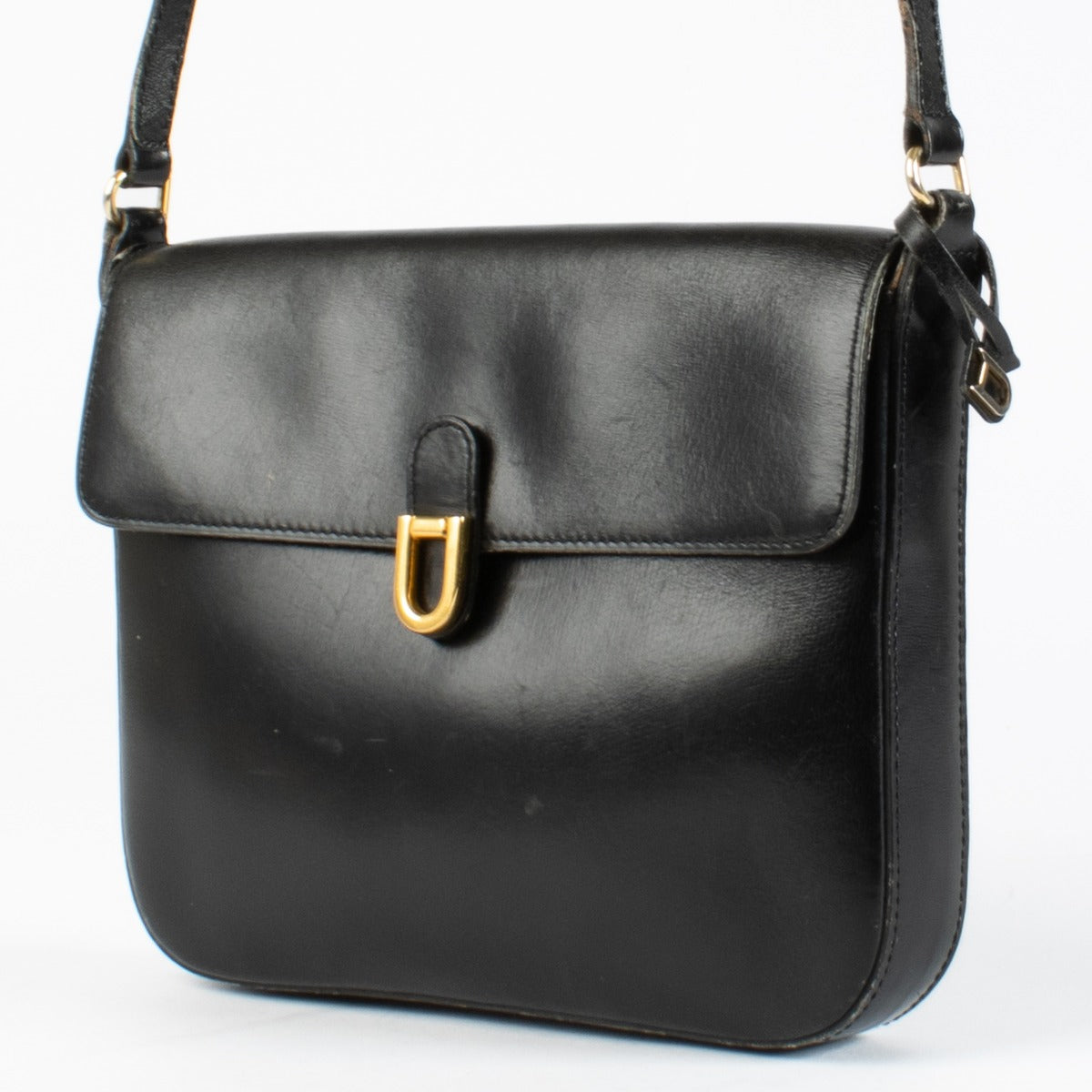 Authentic preloved Delvaux Black Box Calf Crossbody Bag on Labellov.com