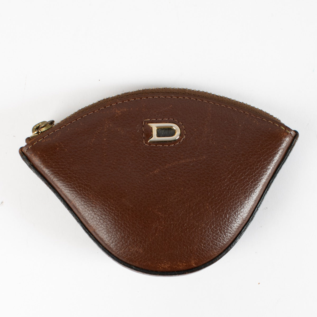 Authentic pre-loved Delvaux Brown Peche Coin Purse on Labellov.com