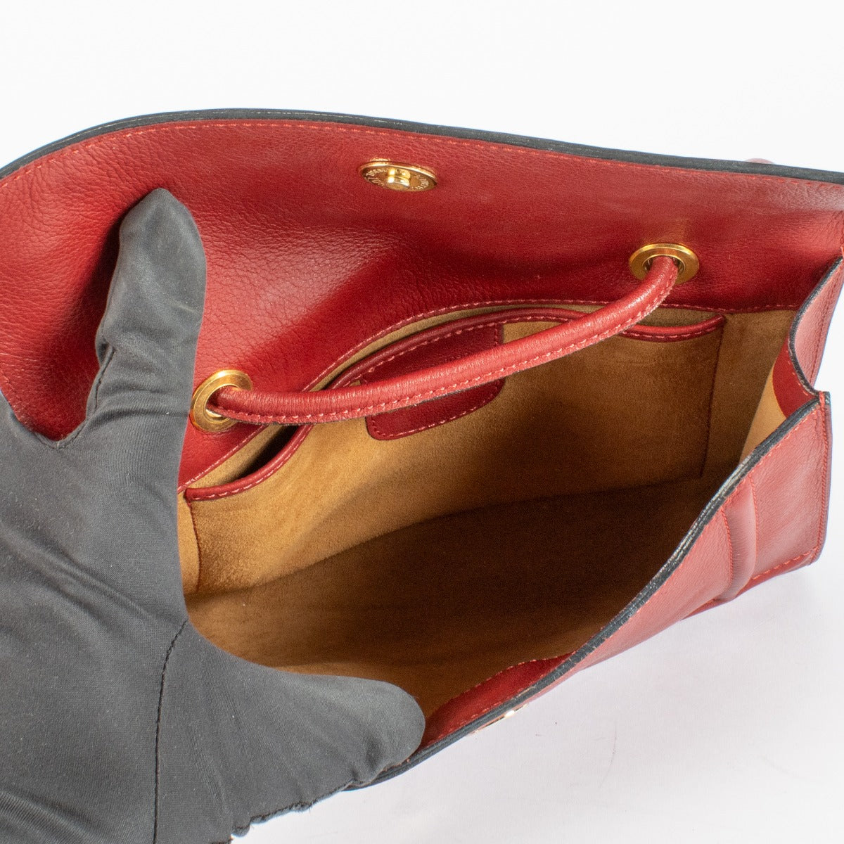 Authentic pre-loved Delvaux Rosso Canter Amour Bag on Labellov.com