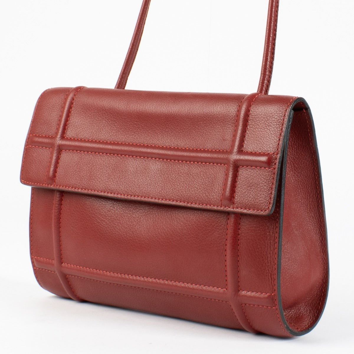 Authentic pre-loved Delvaux Rosso Canter Amour Bag on Labellov.com