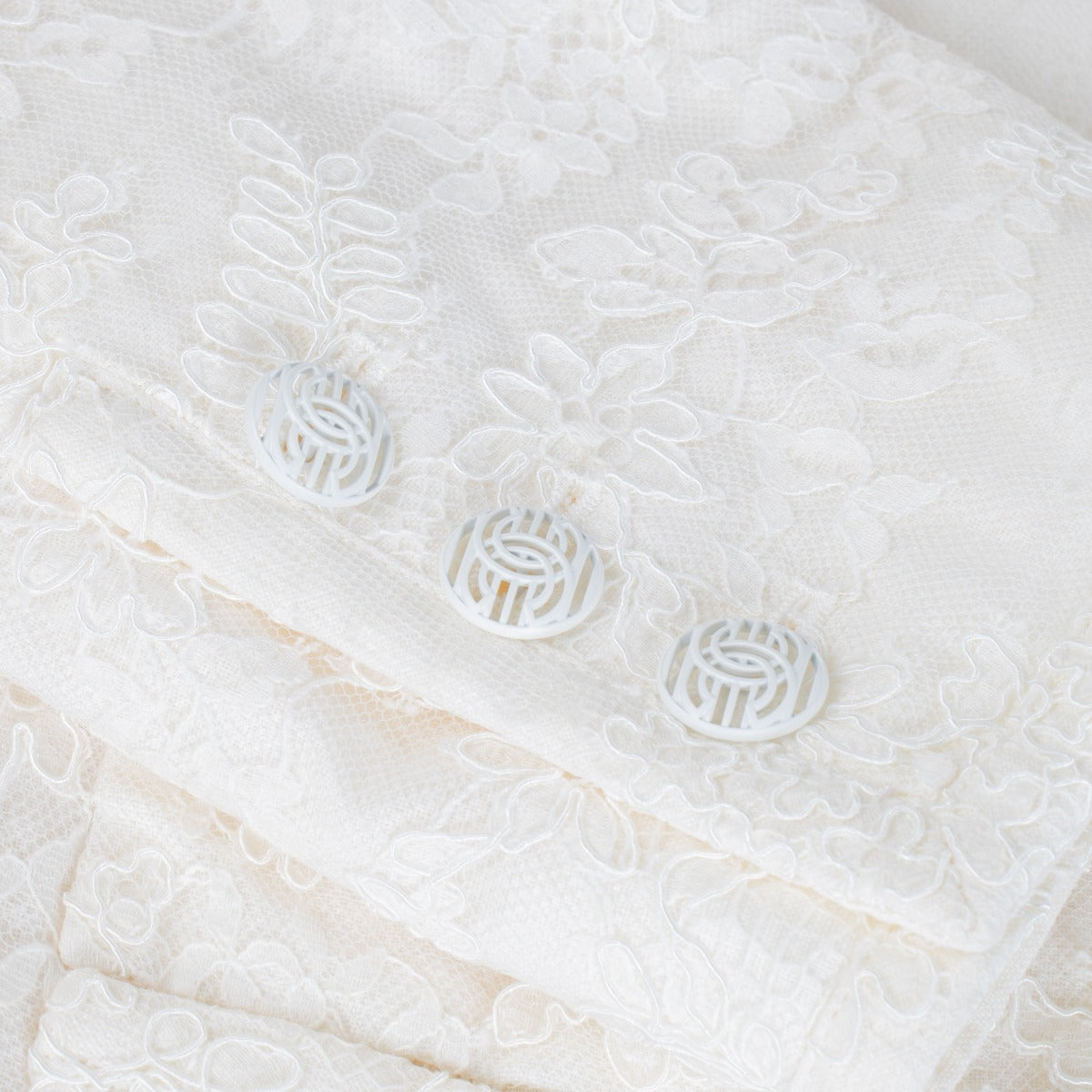 Chanel 21C White Lace Jacket - Size FR38