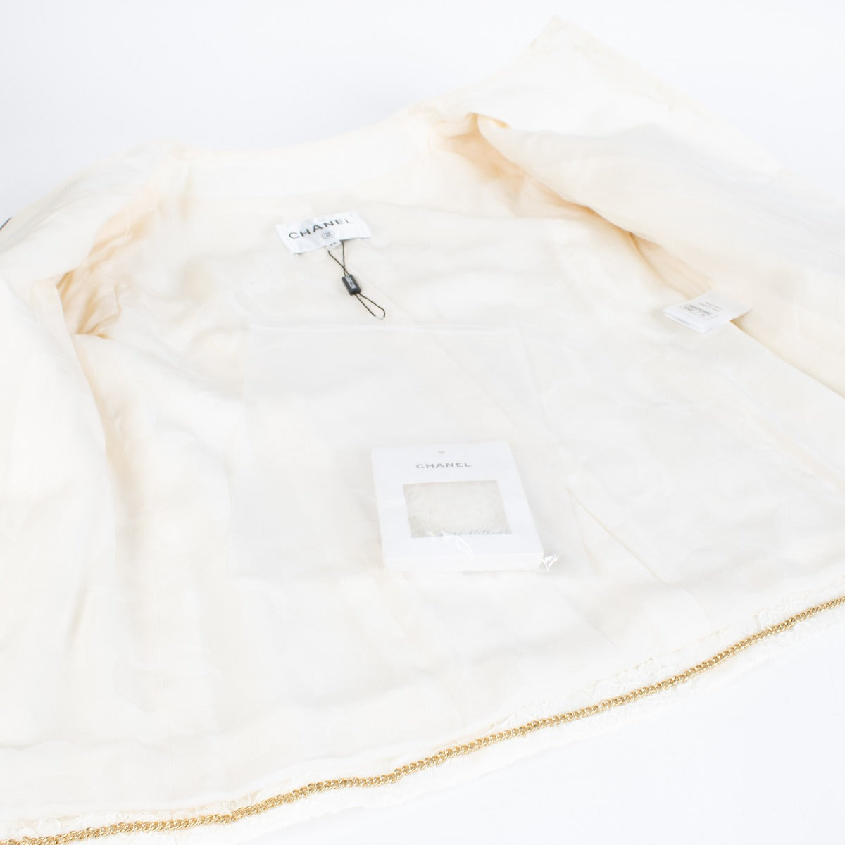 Chanel 21C White Lace Jacket - Size FR38