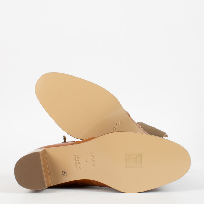 Authentic Hermès Frenchie 50 Ankle Boots in gold calfskin leather size 37 at Labellov.com