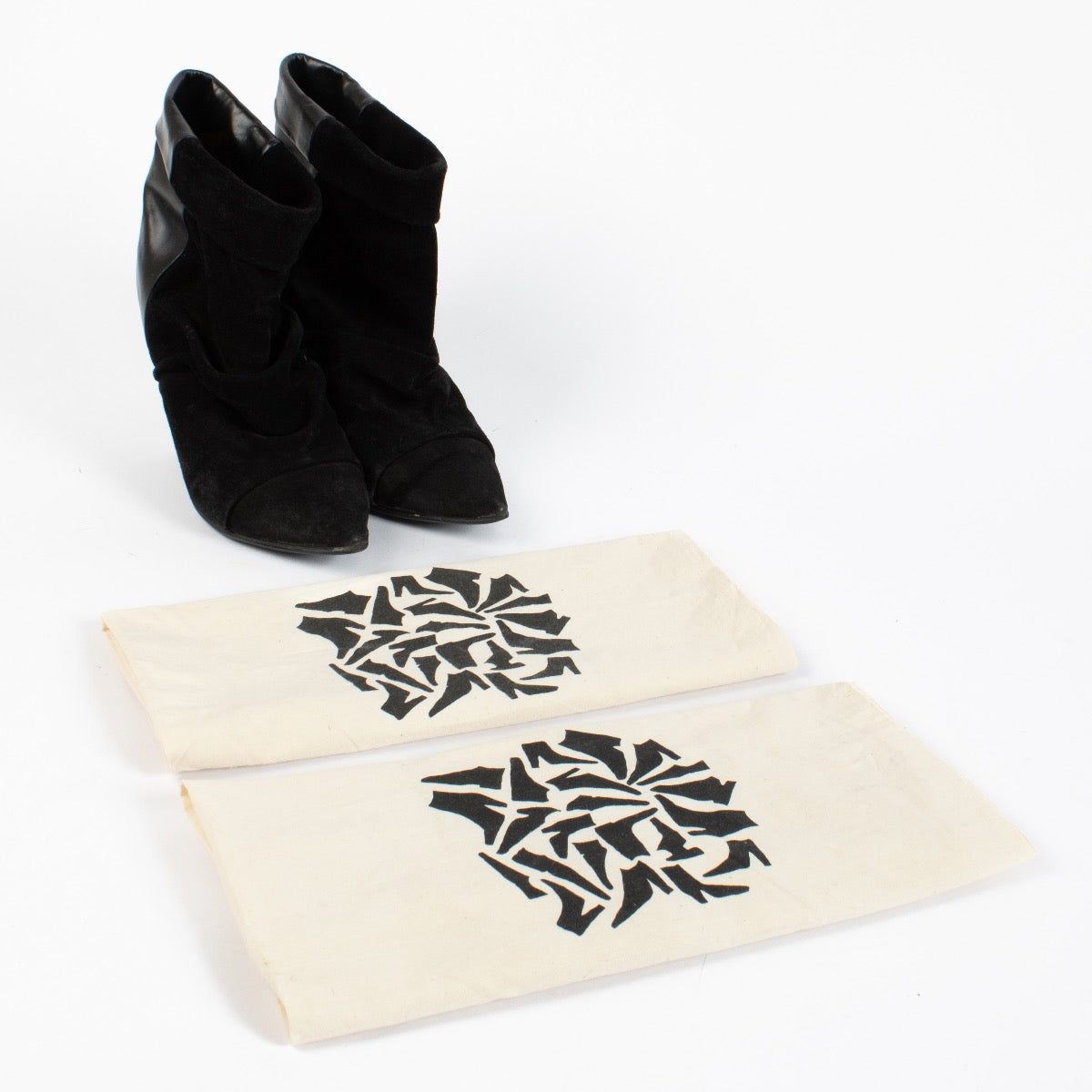 Authentic preloved Isabel Marant Black Luliana Ankle Boots - Size 37 on Labellov.com