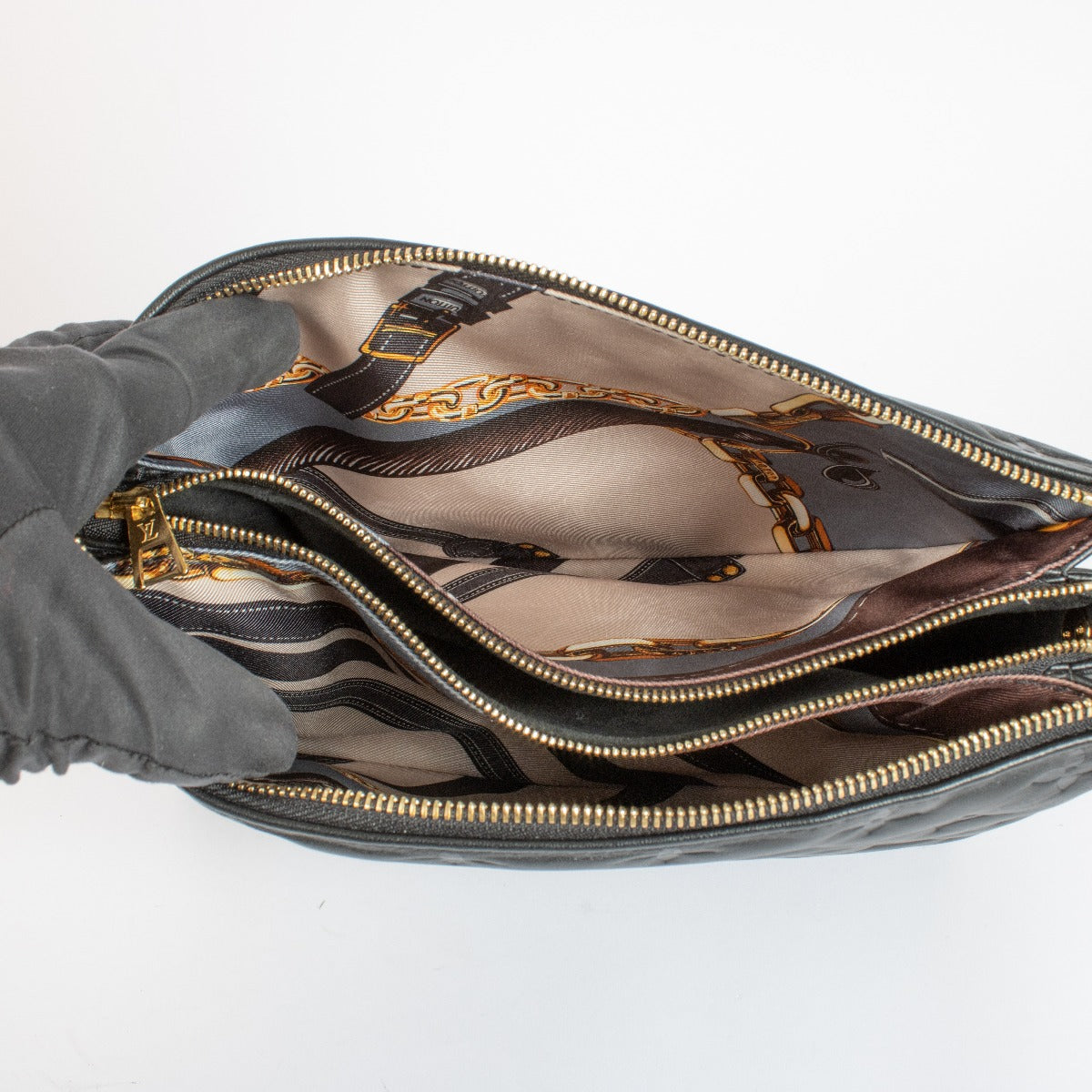 Louis Vuitton Zwarte Sjaal Coussin PM Tas