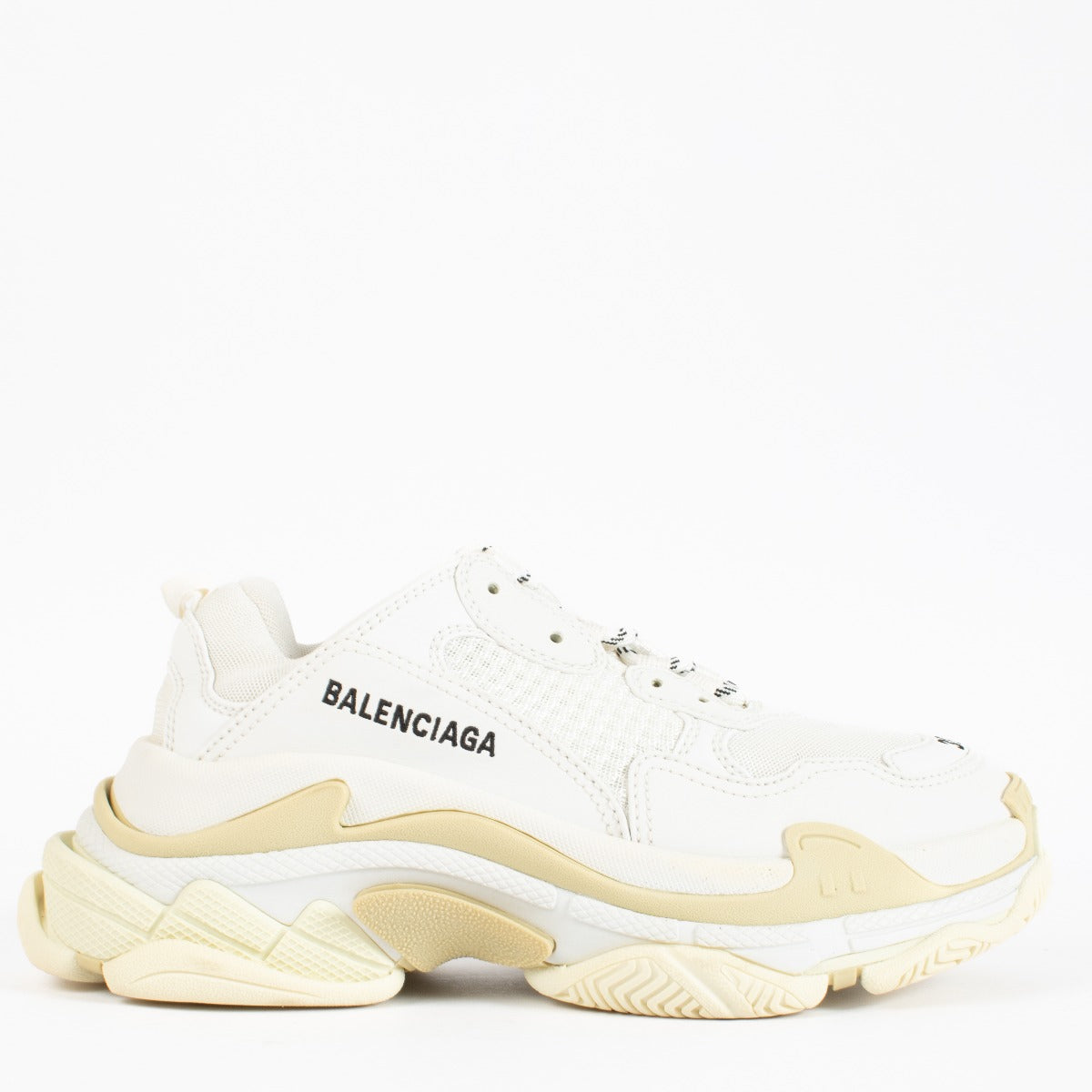 Authentic preloved Balenciaga White Triple S Sneakers - Size 38 on Labellov.com