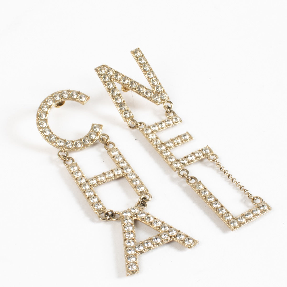 shop 100% authentic second hand Chanel 20V Chanel Earrings on Labellov.com