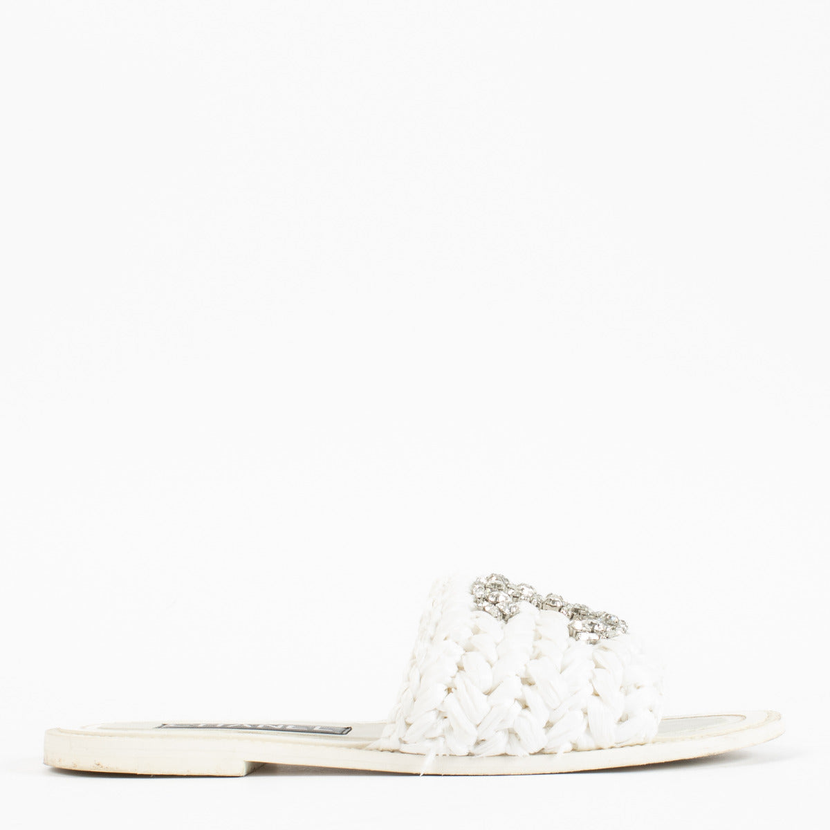 Mules Chanel en raphia blanc et cristaux Swarovski - taille 36.5