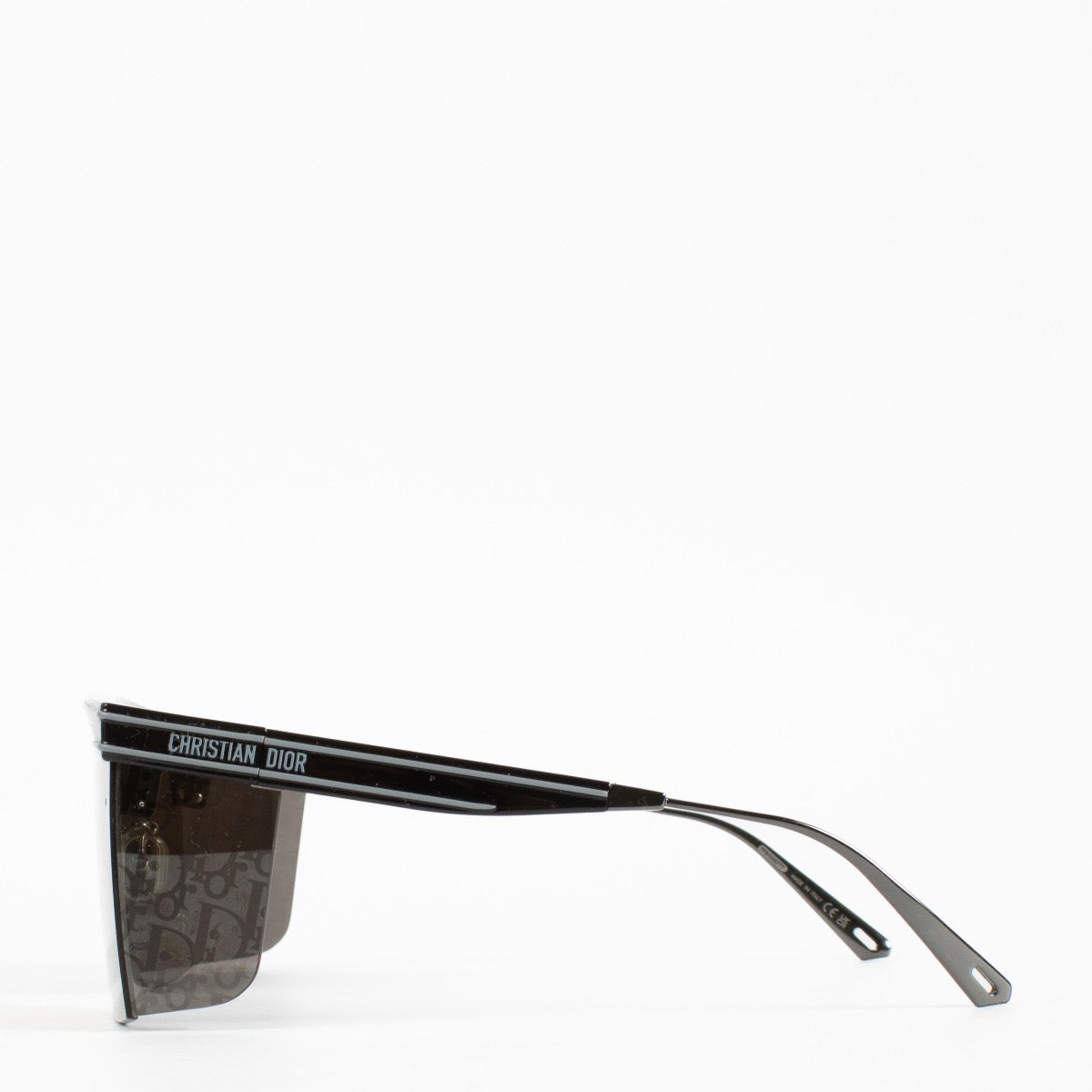 shop 100% authentic second hand Christian Dior Black DiorClub M1U Sunglasses on Labellov.com